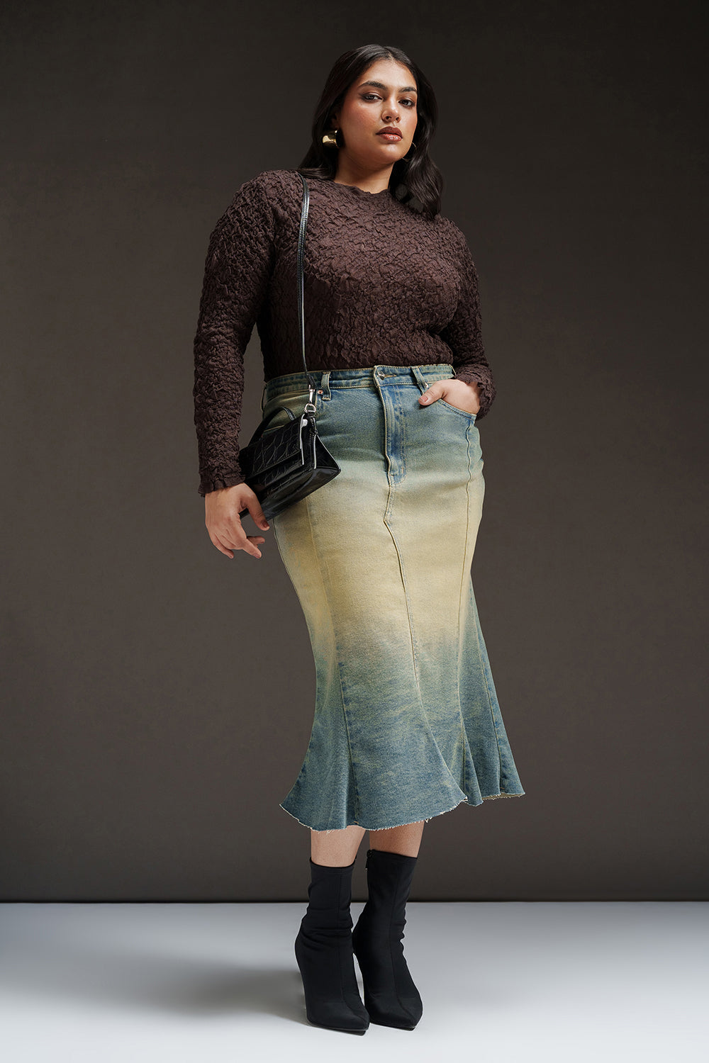 Retro Rewind Curve Denim Midi Skirt
