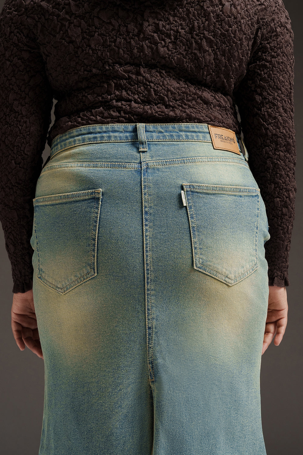 Retro Rewind Curve Denim Midi Skirt