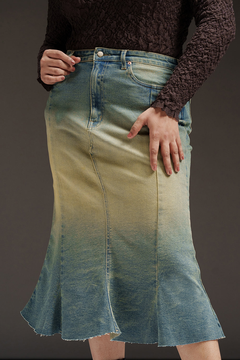 Retro Rewind Curve Denim Midi Skirt